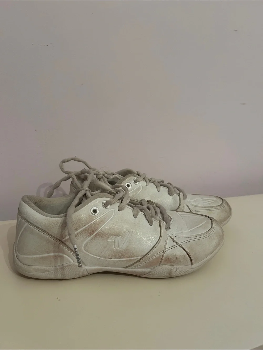 Varsity Kids Sneakers in Light Gray and White